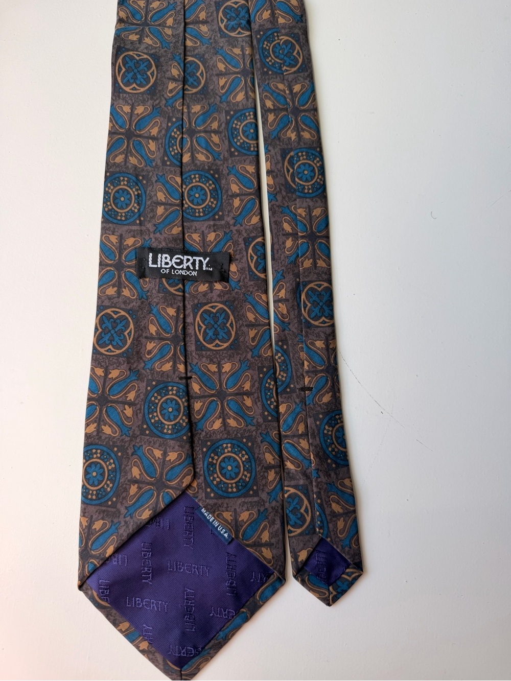 Liberty of London 100% silk vintage neck tie